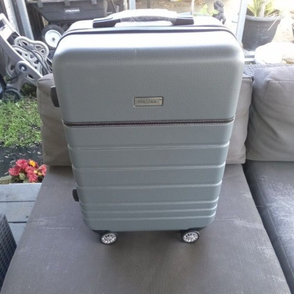 NWOT CRG Prestige luggage - Local Only Sale